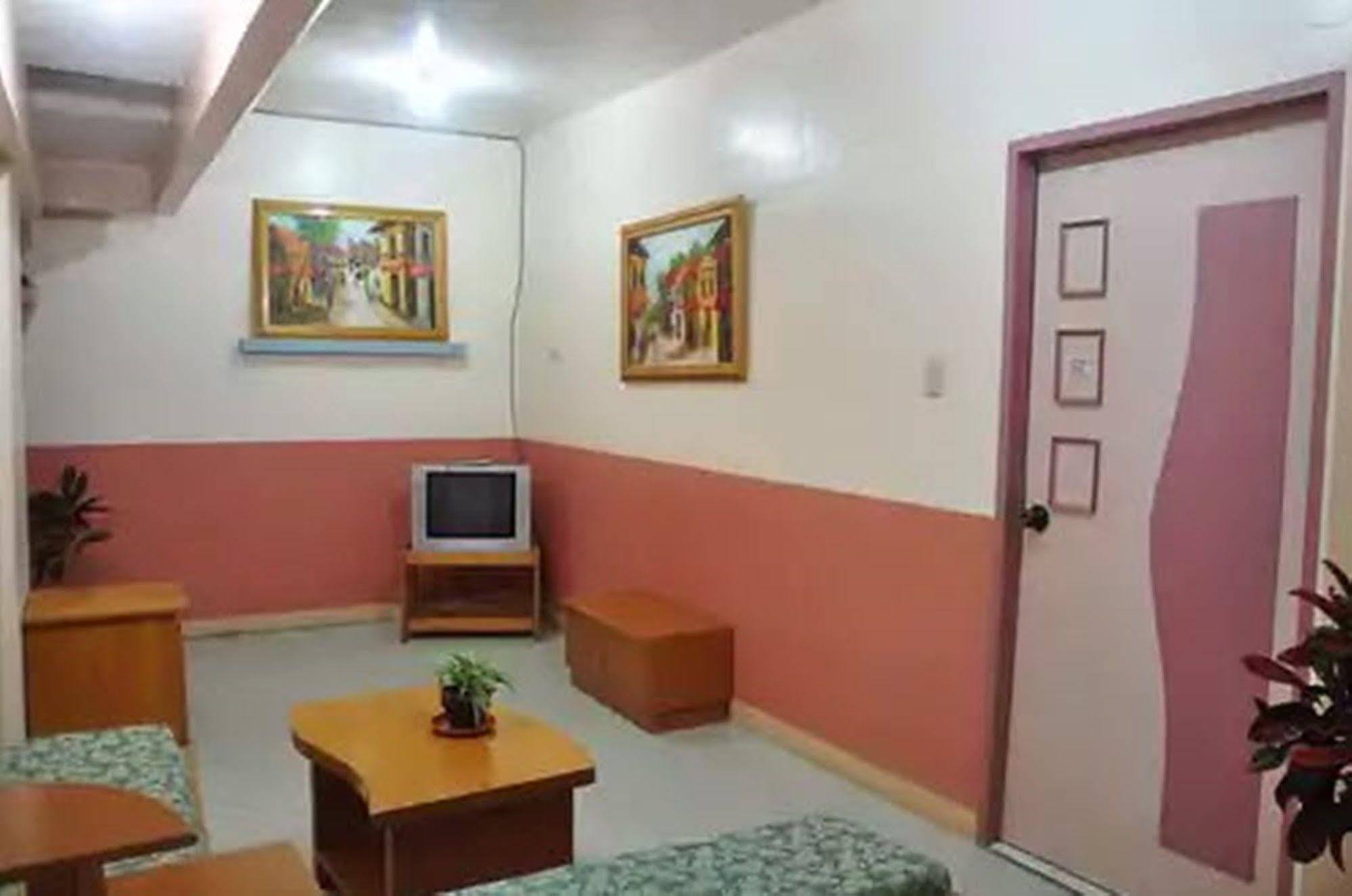 Apartelle De Francesca Puerto Galera Exterior foto